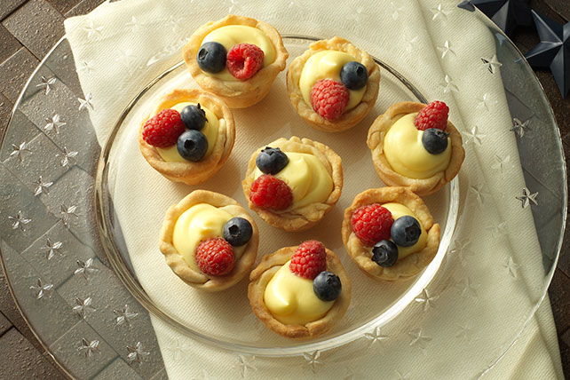 JELL-O Patriotic Mini Fruit Tarts