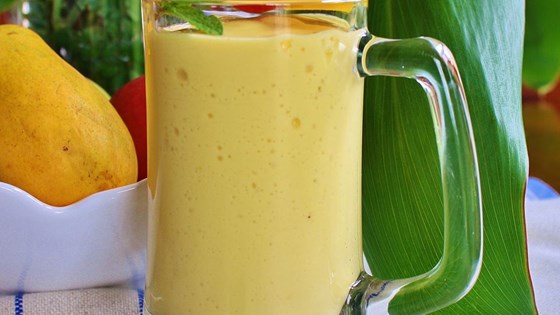 Easy Mango Banana Smoothie