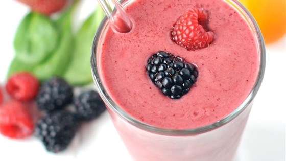 Healthy Berry and Spinach Smoothie