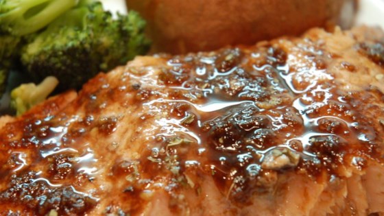 Balsamic-Glazed Salmon Fillets