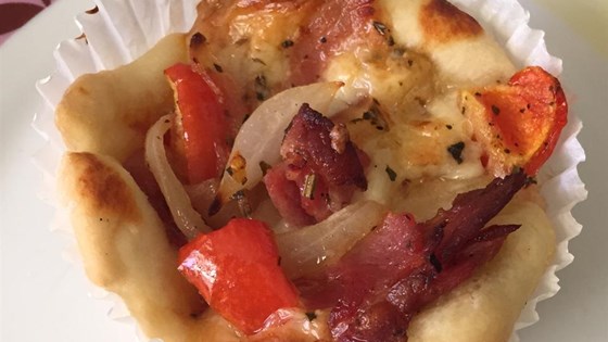 Bacon and Tomato Cups