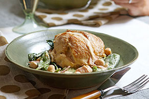 Creamy Chicken with Spinach and Chickpeas
