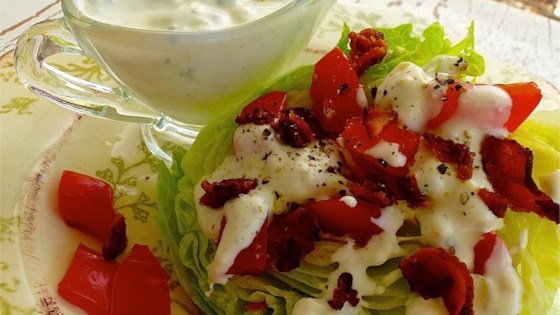 Tasty Blue Cheese Salad Dressing