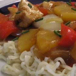 Stir-Fried Chicken With Pineapple and Peppers