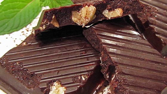 Homemade Melt-In-Your-Mouth Dark Chocolate (Paleo)